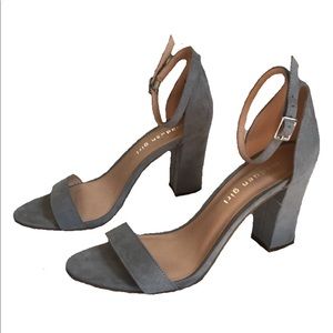 madden girl BEELLA ankle strap 3.5” baby blue heeled sandals